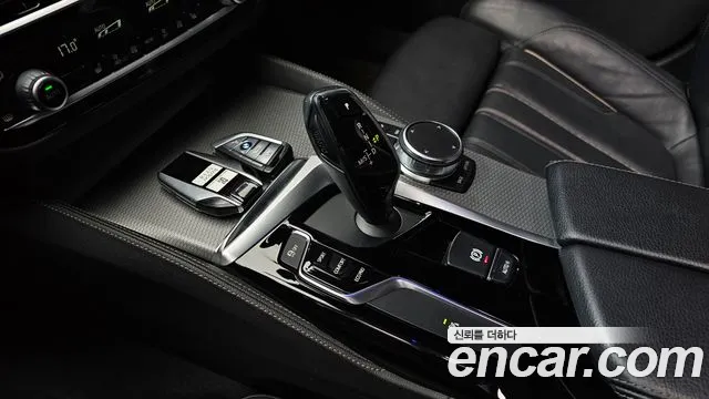 BMW 5-Series 2018 — фото 12