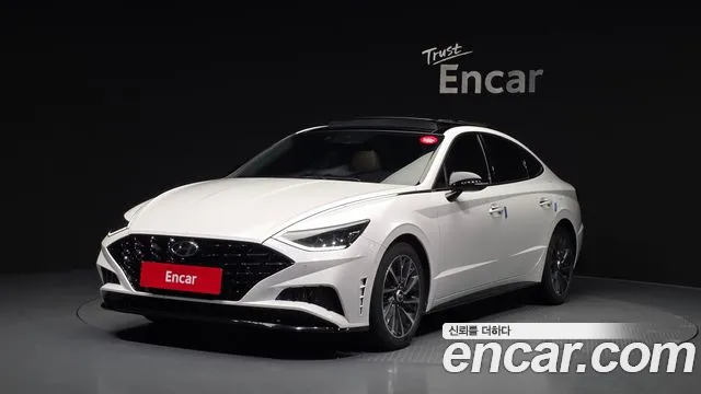 Hyundai Sonata 2022 — фото 1