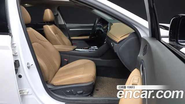 Hyundai Sonata 2022 — фото 11