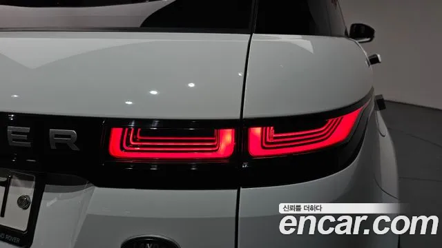 Land Rover Range Rover Evoque 2020 — фото 9