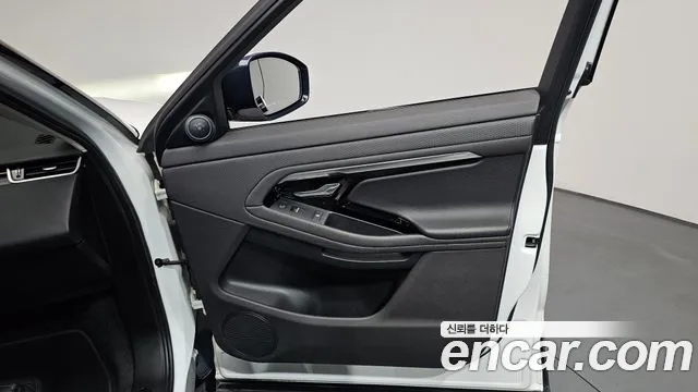 Land Rover Range Rover Evoque 2020 — фото 14
