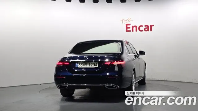 Mercedes-Benz E-Class 2021 — фото 4
