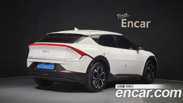 Kia EV6 2024 — фото 2