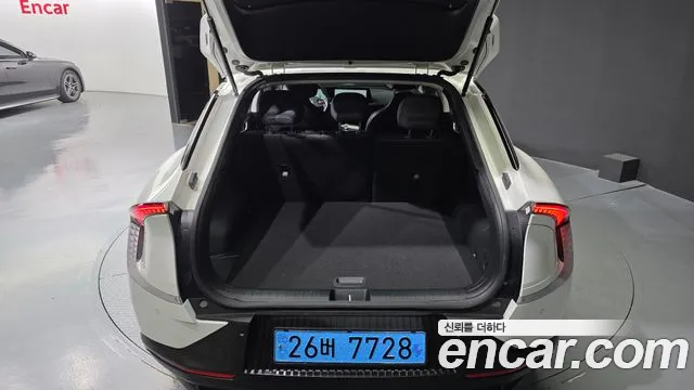 Kia EV6 2024 — фото 23