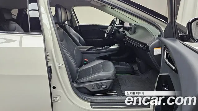 Kia EV6 2022 — фото 17