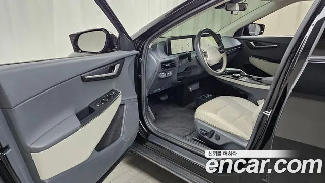 Kia EV6 2022 — фото 13