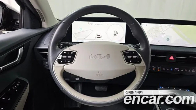 Kia EV6 2022 — фото 19