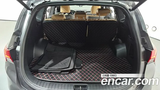 Hyundai Santafe 2021 — фото 25