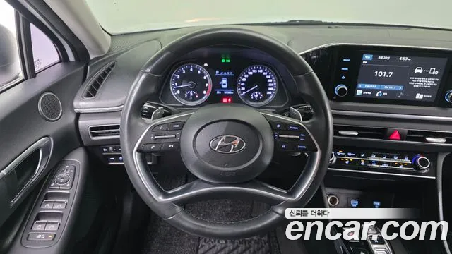 Hyundai Sonata 2020 — фото 20