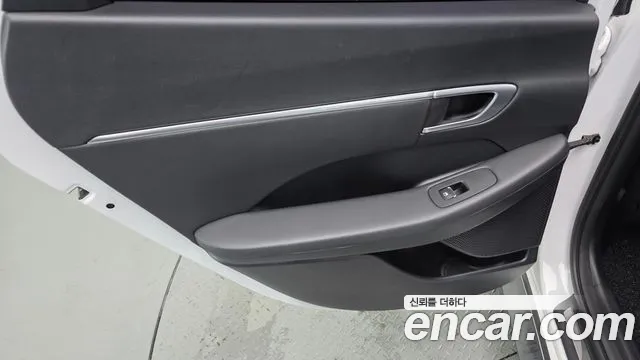 Hyundai Sonata 2020 — фото 15