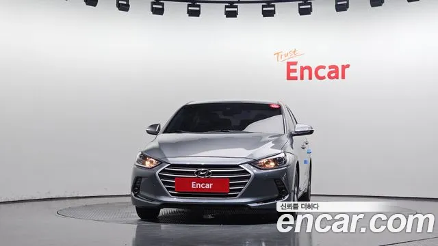 Hyundai AVANTE 2017 — фото 3