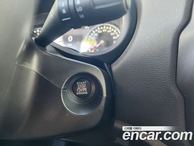 Jeep Renegade 2021 — фото 15