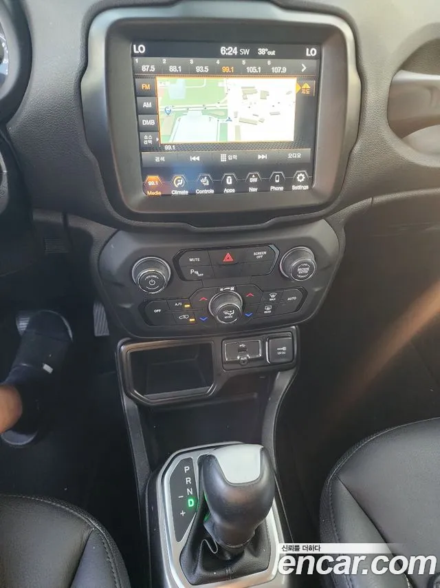 Jeep Renegade 2021 — фото 16