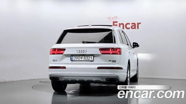 Audi Q7 2019 — фото 4