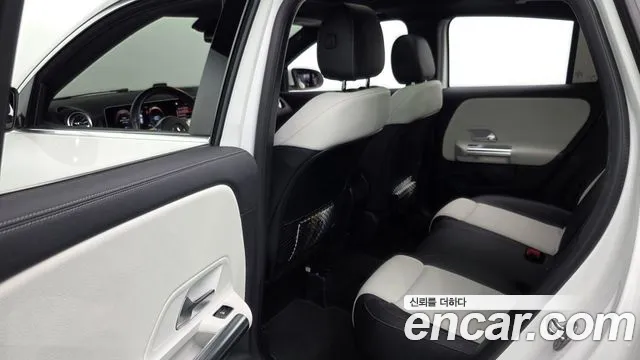 Mercedes-Benz GLA-Class 2020 — фото 18