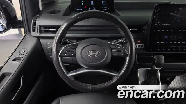 Hyundai Staria 2025 — фото 19