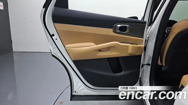 Kia Sorento 2022 — фото 15