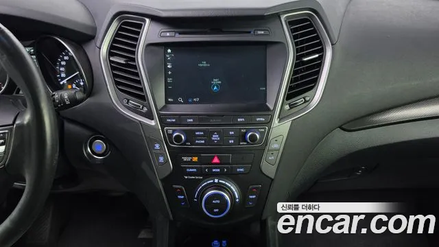 Hyundai Santafe 2018 — фото 18