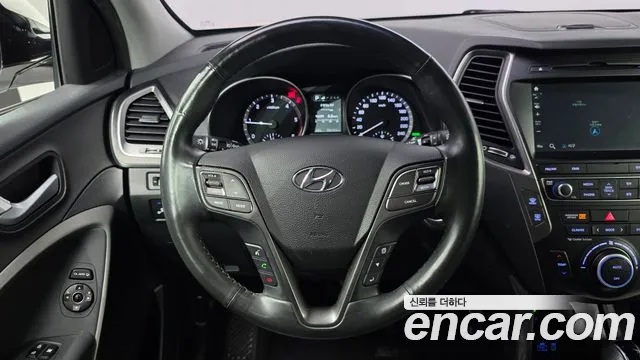 Hyundai Santafe 2018 — фото 19
