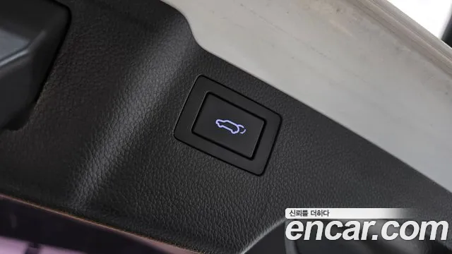 Hyundai Santafe 2018 — фото 22