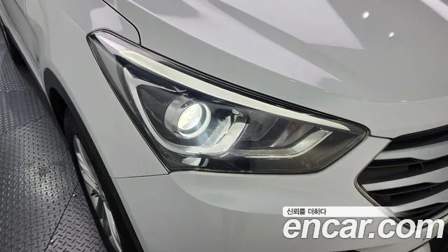 Hyundai Santafe 2018 — фото 8