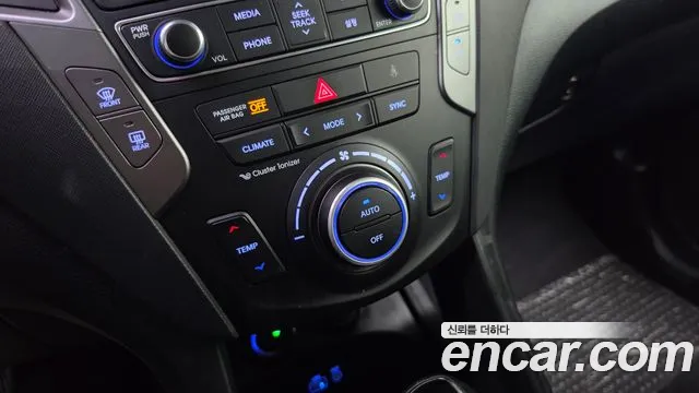 Hyundai Santafe 2018 — фото 30