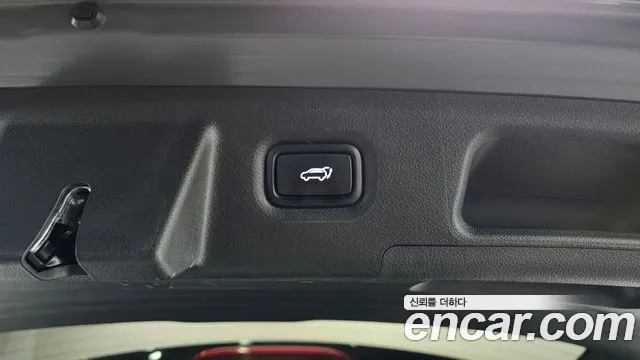 Hyundai Santafe 2023 — фото 22
