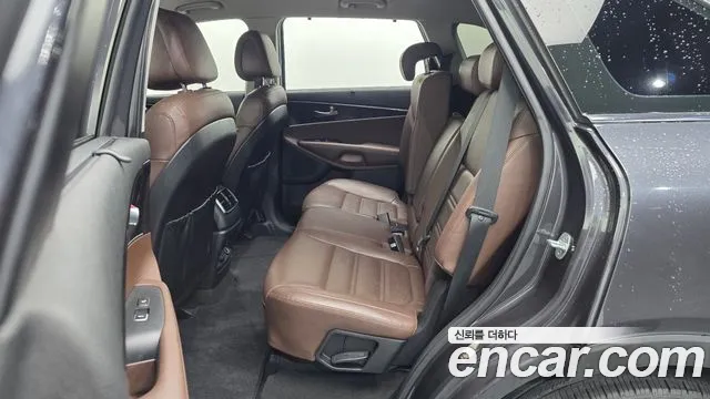 Kia Sorento 2017 — фото 17