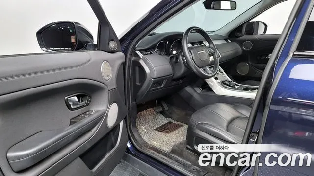 Land Rover Range Rover Evoque 2018 — фото 11
