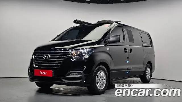 Hyundai Starex 2019 — фото 1
