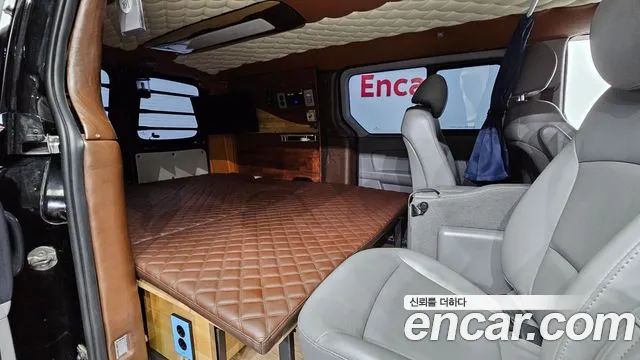 Hyundai Starex 2019 — фото 18