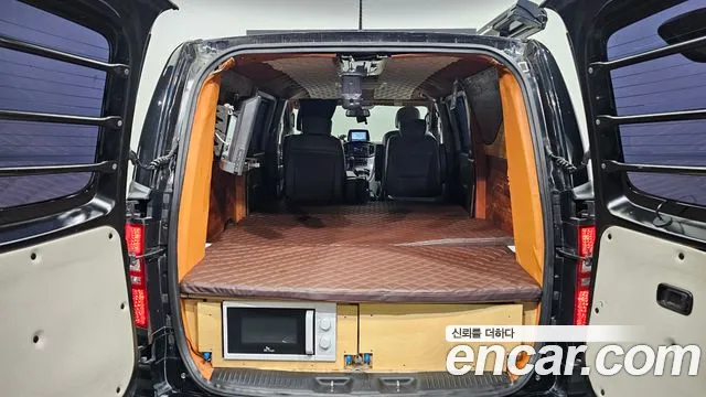 Hyundai Starex 2019 — фото 19