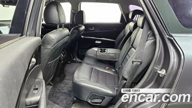 Kia Sorento 2019 — фото 12