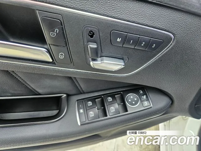 Mercedes-Benz E-Class 2013 — фото 16