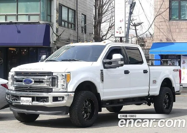Ford F350 2017 — фото 1