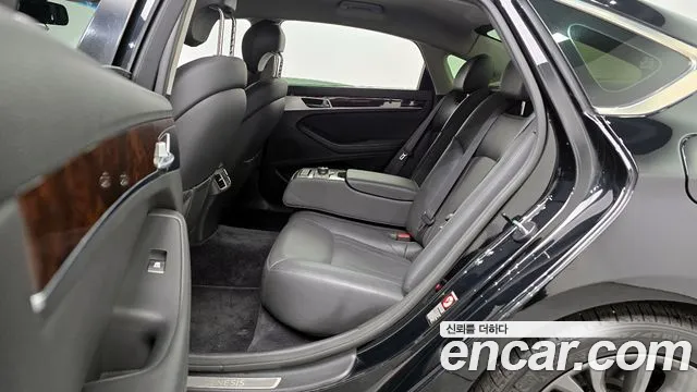 Hyundai Genesis 2016 — фото 12