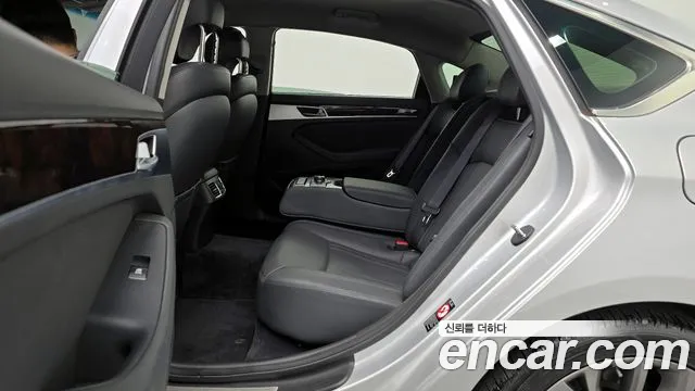 Hyundai Genesis 2015 — фото 12