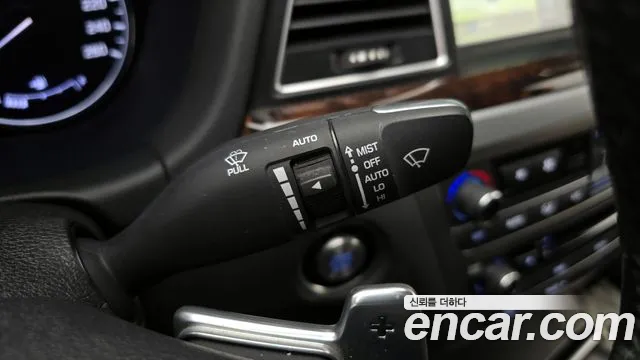 Hyundai Genesis 2015 — фото 18