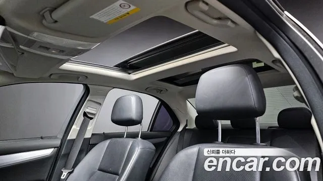 Mercedes-Benz C-Class 2010 — фото 19