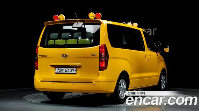 Hyundai Starex 2019 — фото 2