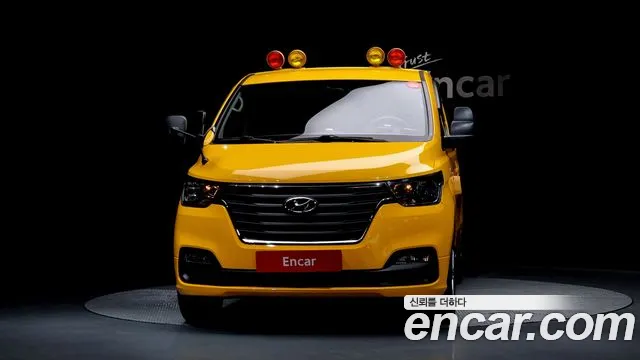 Hyundai Starex 2019 — фото 3