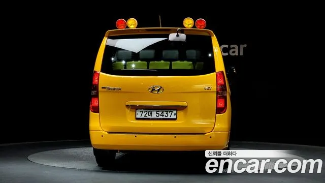 Hyundai Starex 2019 — фото 4