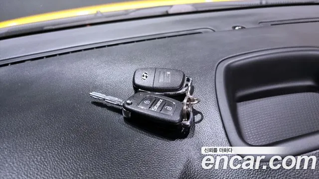 Hyundai Starex 2019 — фото 18