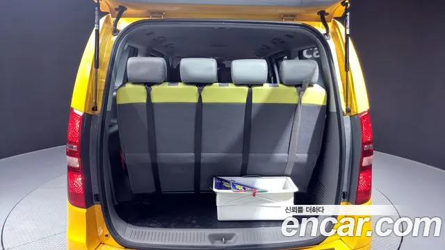 Hyundai Starex 2019 — фото 20