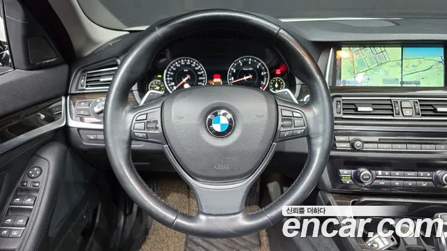 BMW 5-Series 2015 — фото 13
