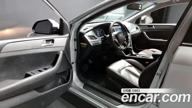Hyundai Sonata 2016 — фото 10