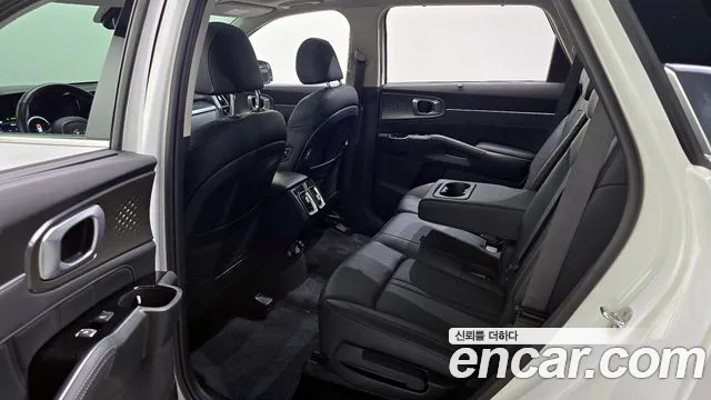 Kia Sorento 2021 — фото 11