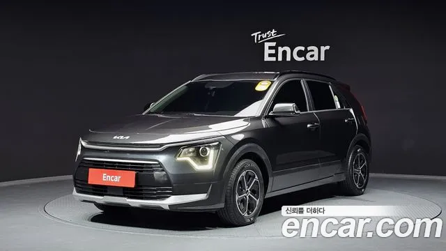 Kia Niro 2022 — фото 1
