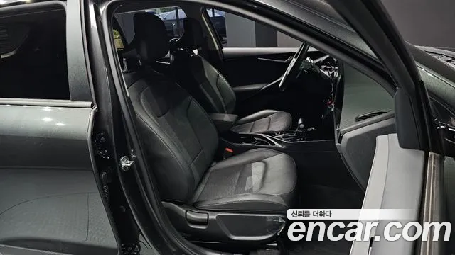 Kia Niro 2022 — фото 10