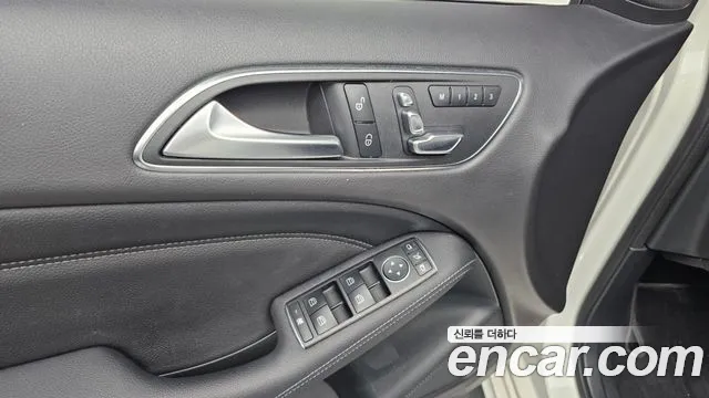 Mercedes-Benz B-Class 2018 — фото 16